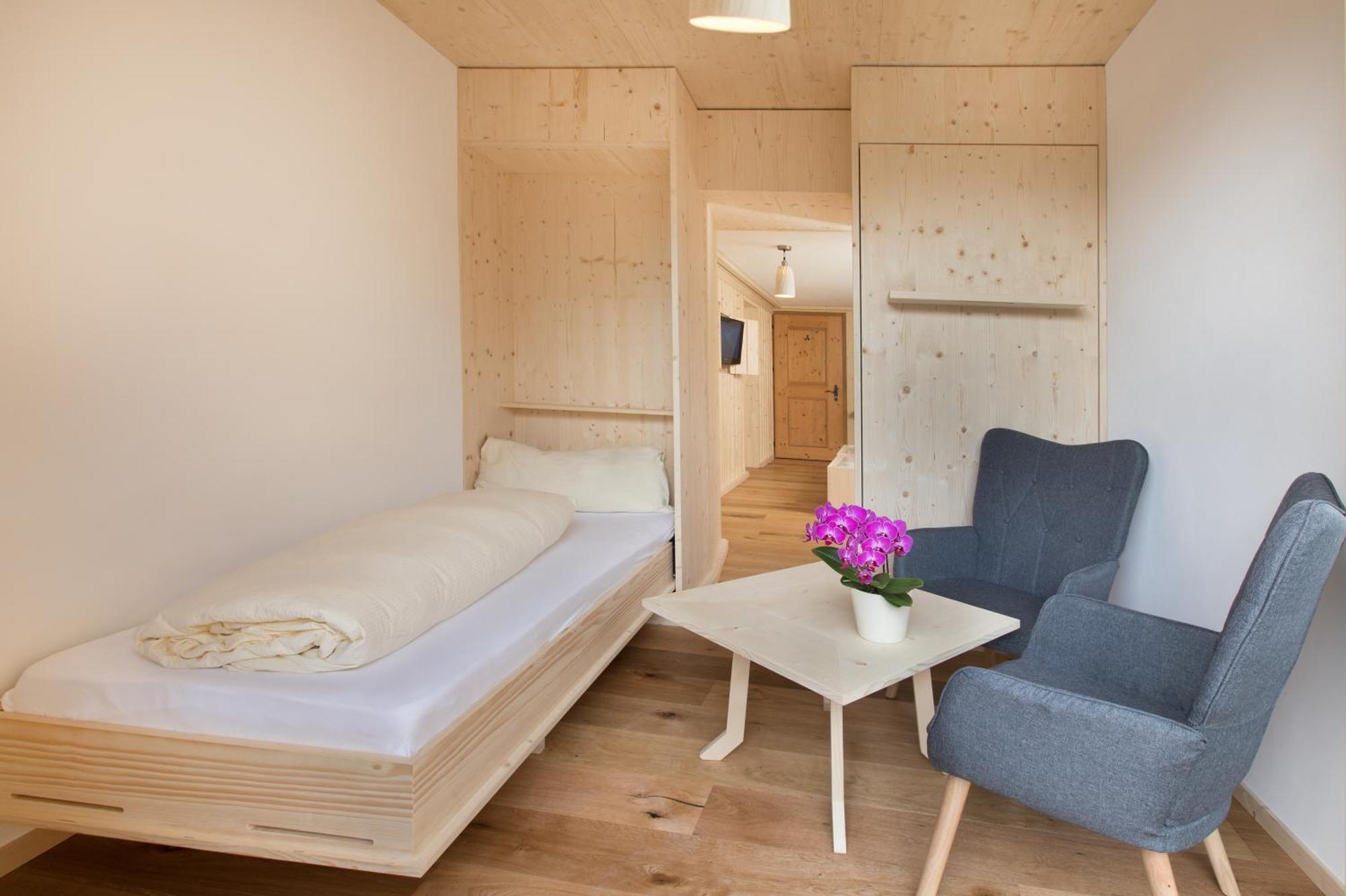 Hotel Alpsu ديسنتس المظهر الخارجي الصورة